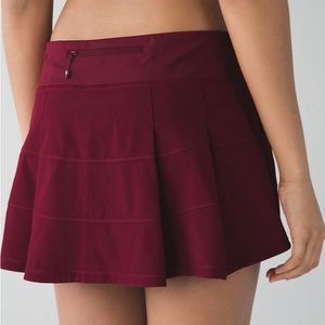 Lululemon Pacer Rival Skirt (size 10 regular)